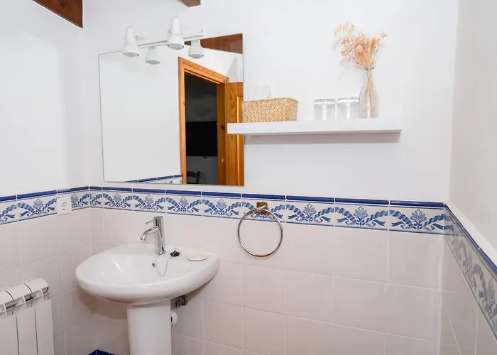 尤可马桑尼斯大农场酒店